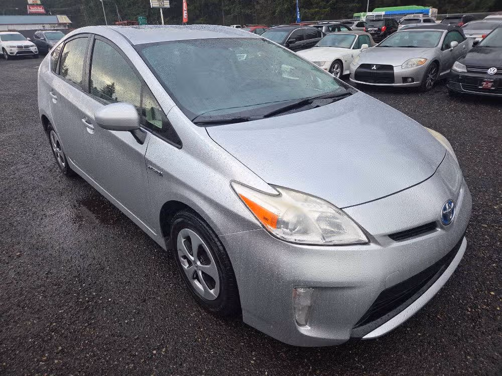 2013 Toyota Prius One Image 2