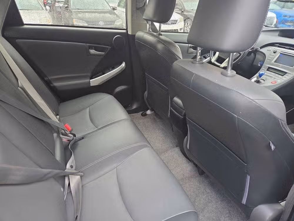 2013 Toyota Prius One Image 11