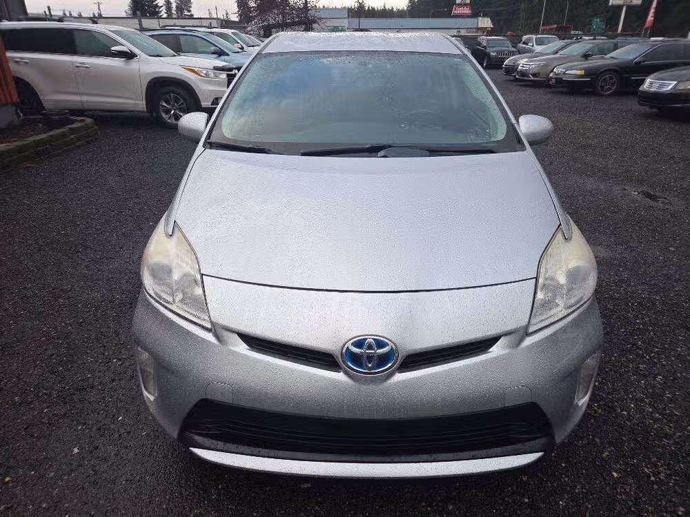 2013 Toyota Prius One Image 3
