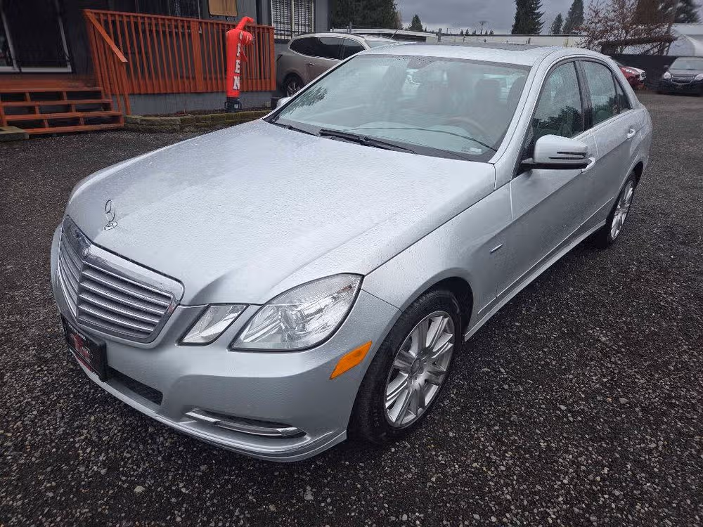 2012 Mercedes-Benz E-Class E 350 Luxury Image 2