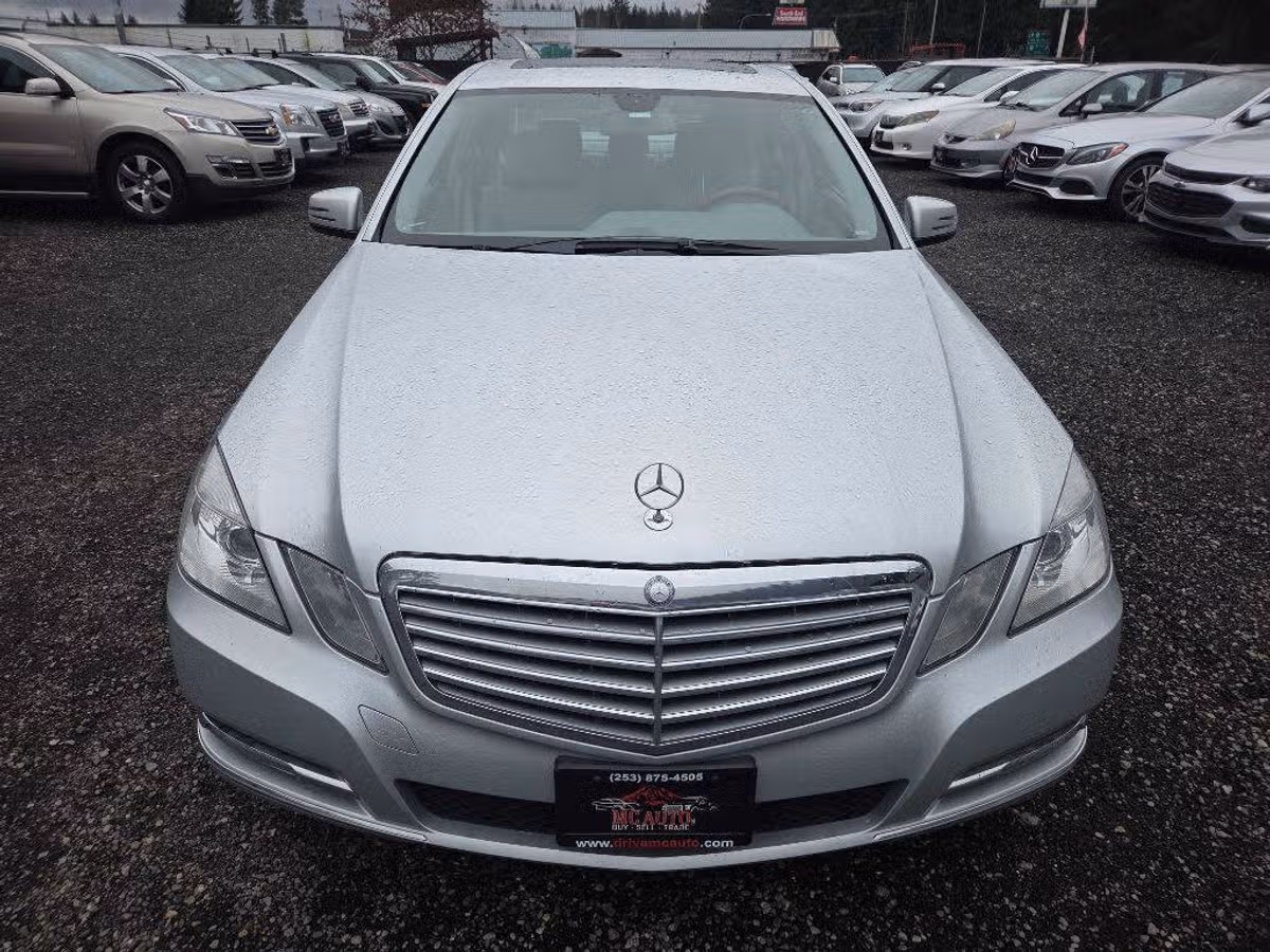 2012 Mercedes-Benz E-Class E 350 Luxury Image 3