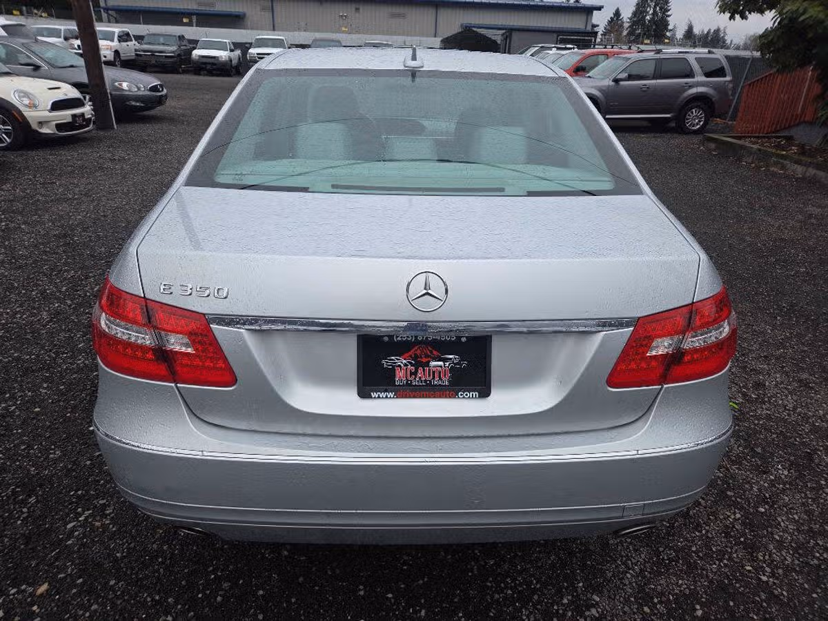 2012 Mercedes-Benz E-Class E 350 Luxury Image 8