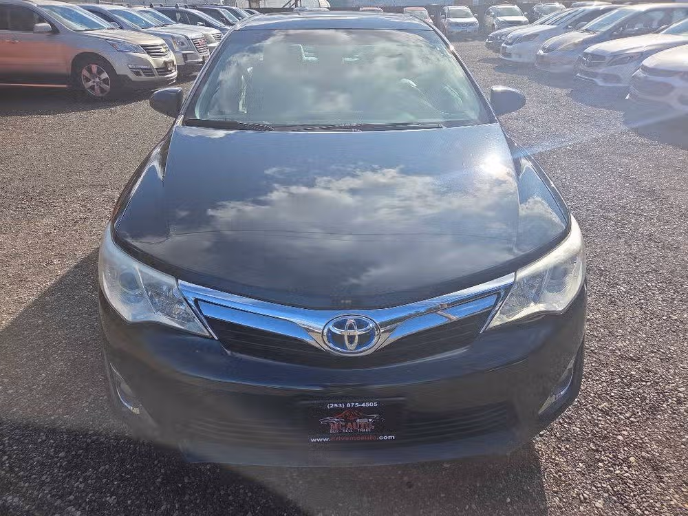 2012 Toyota Camry Hybrid XLE Lower Image 1