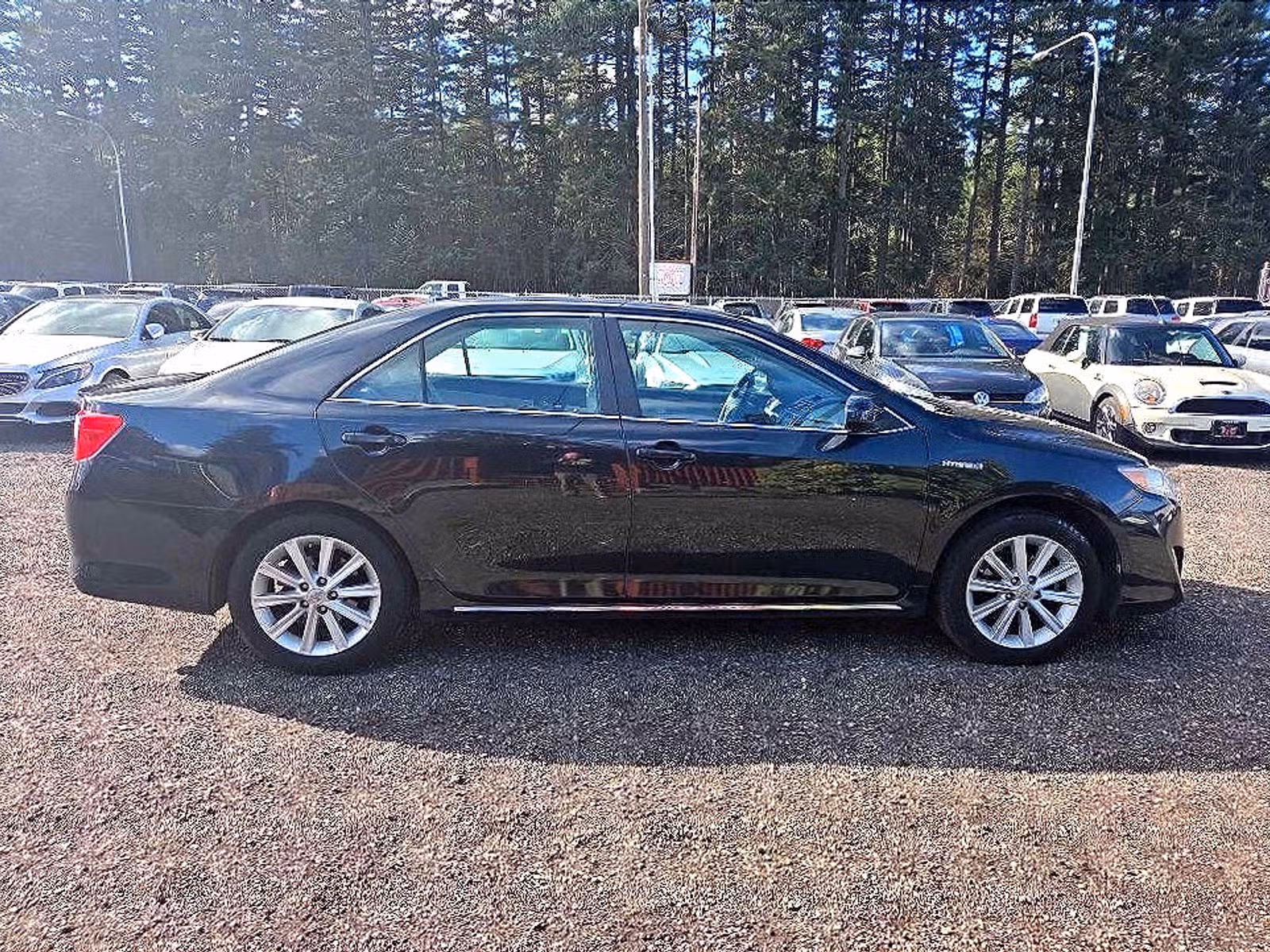 2012 Toyota Camry Hybrid XLE Upper Image 1