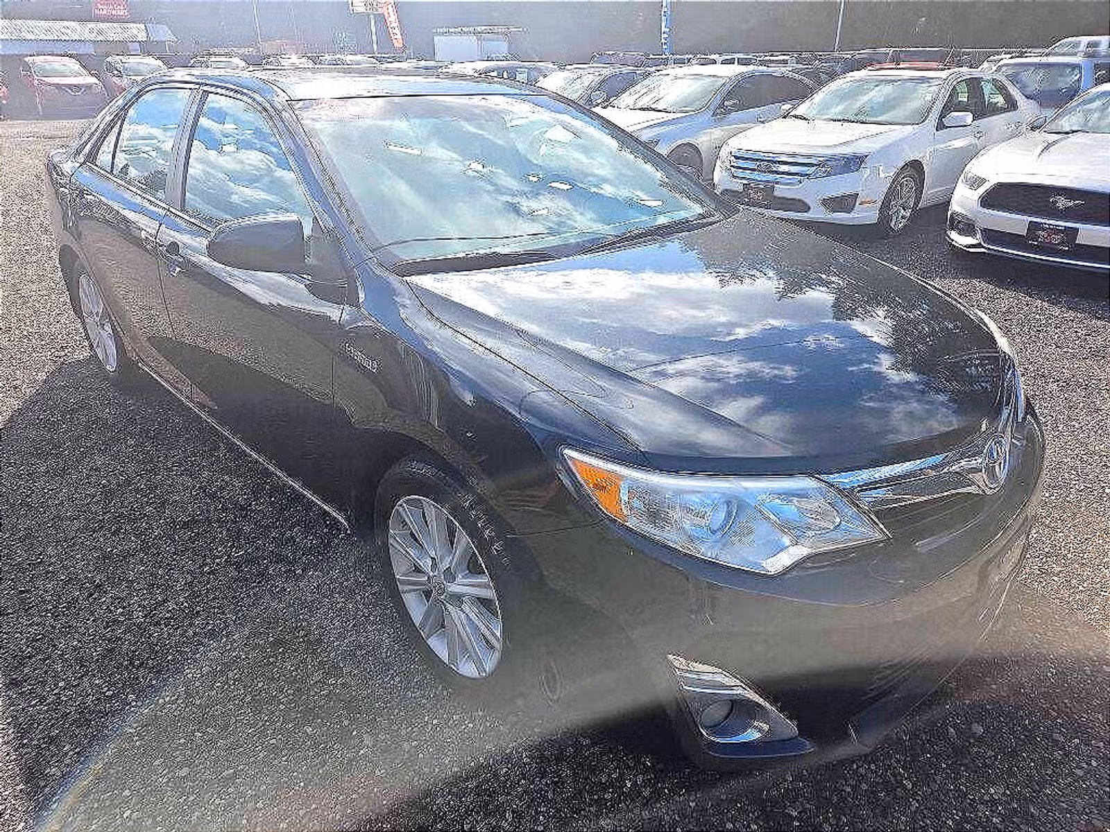 2012 Toyota Camry Hybrid XLE Upper Image 2