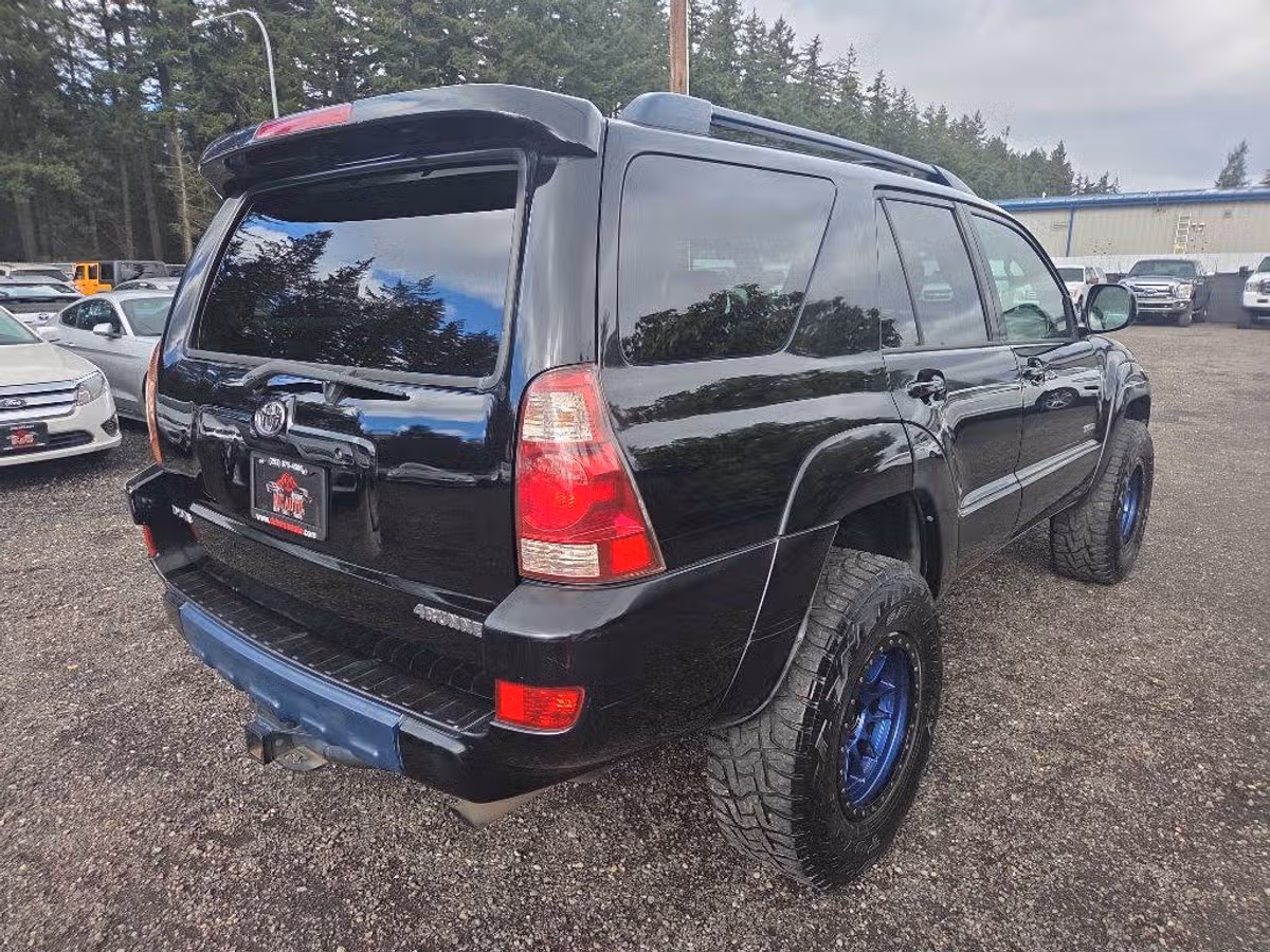 2004 Toyota 4Runner Limited Image 8