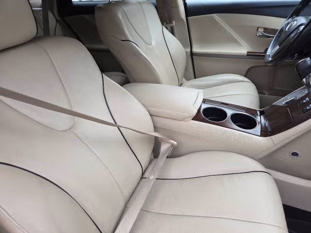 2013 Toyota Venza LE Crossover Image 11