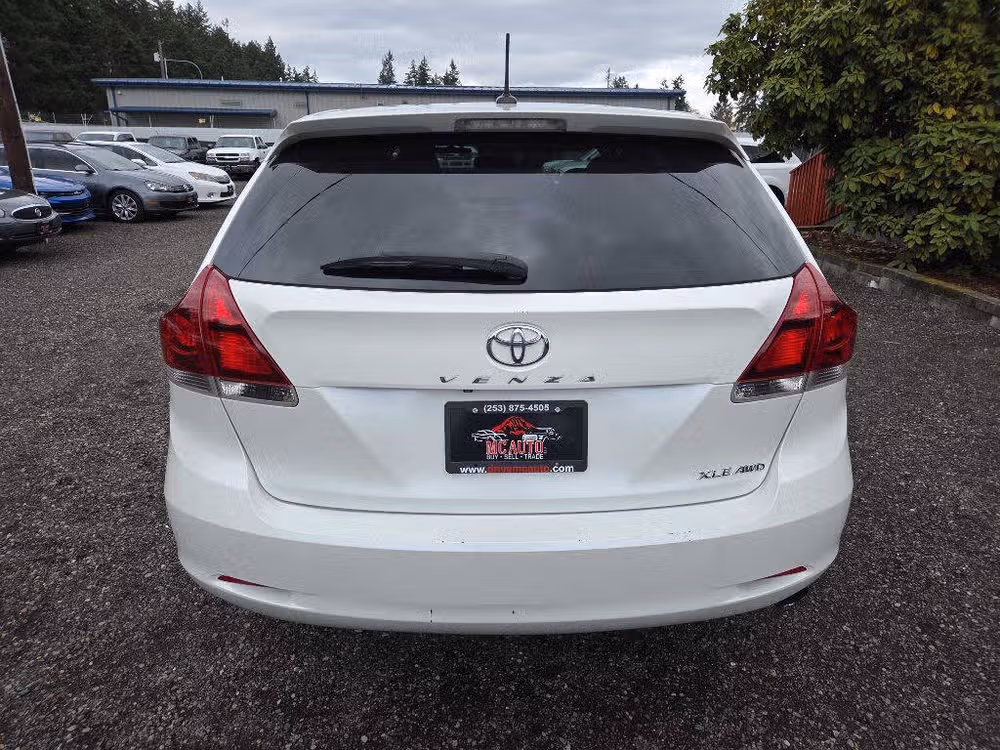 2013 Toyota Venza LE Crossover Image 7