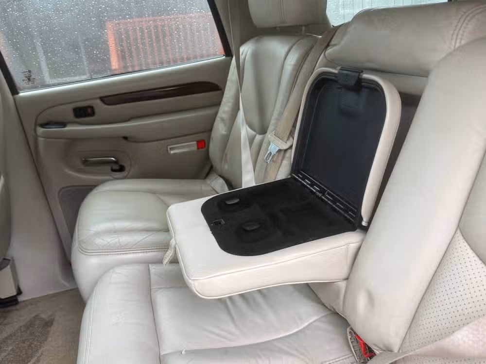 2003 Cadillac Escalade Base Image 16