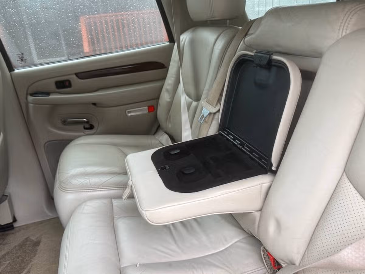 2003 Cadillac Escalade Base Image 16