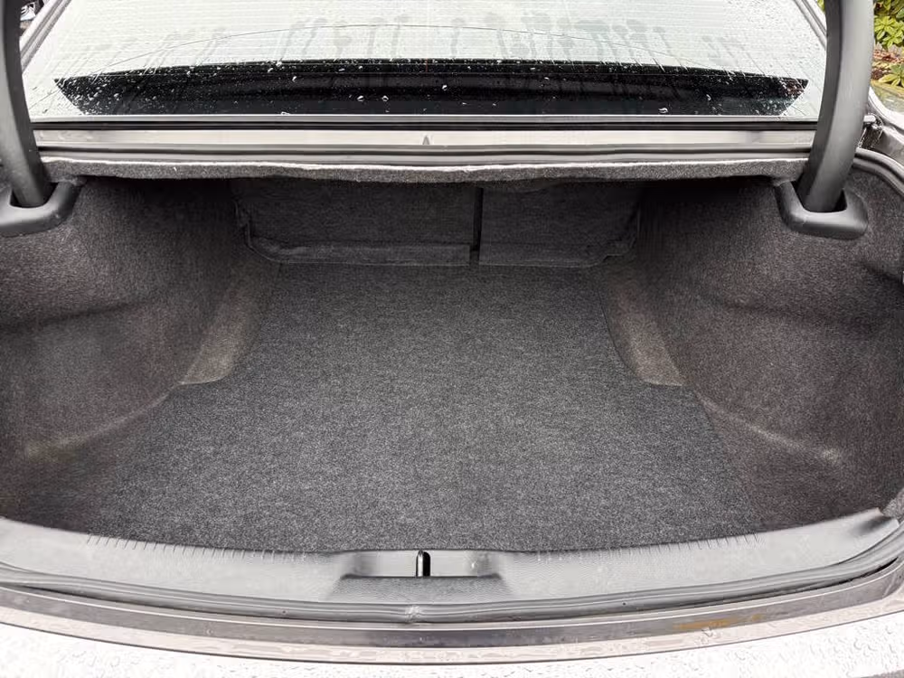 2014 Chrysler 300 C Image 11