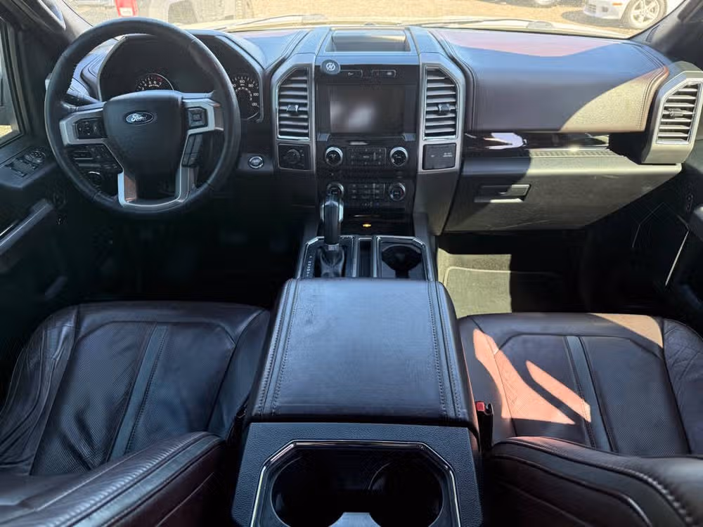 2015 Ford F-150 Platinum SuperCrew Image 13