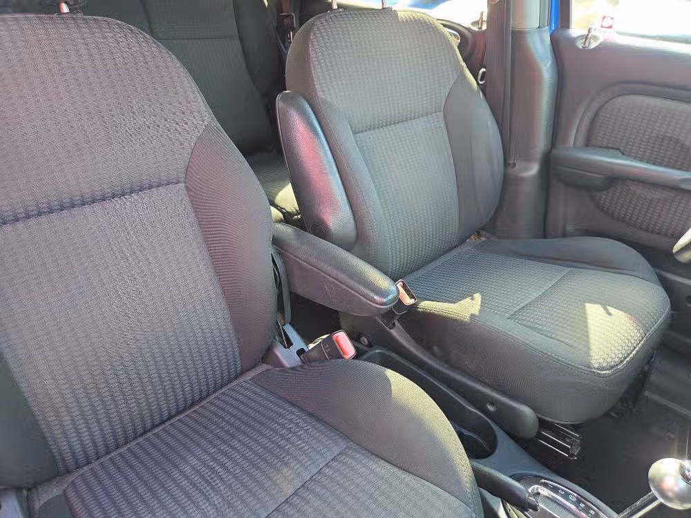 2005 Chrysler PT Cruiser Limited Image 15