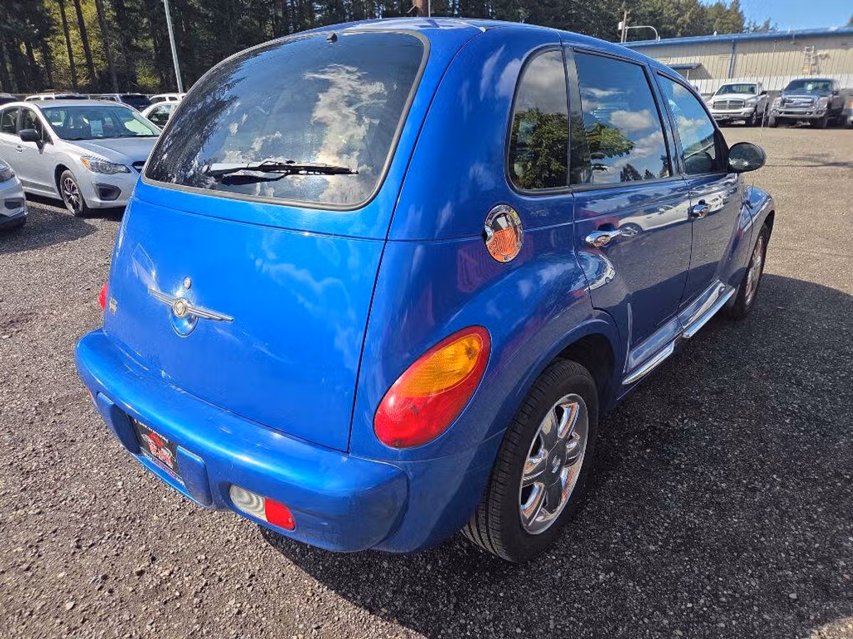 2005 Chrysler PT Cruiser Limited Image 8