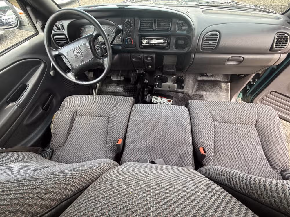 2001 Dodge Ram 2500 SLT Quad Cab Image 12