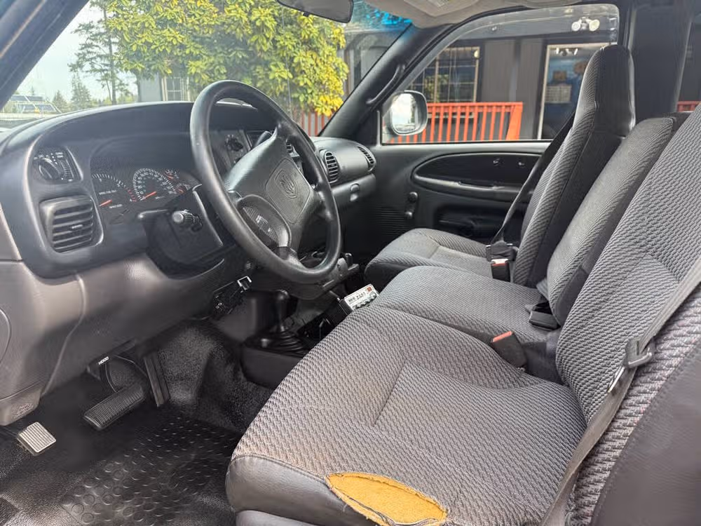 2001 Dodge Ram 2500 SLT Quad Cab Image 9