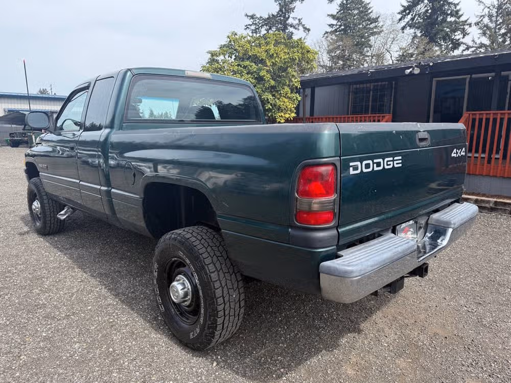 2001 Dodge Ram 2500 SLT Quad Cab Image 6