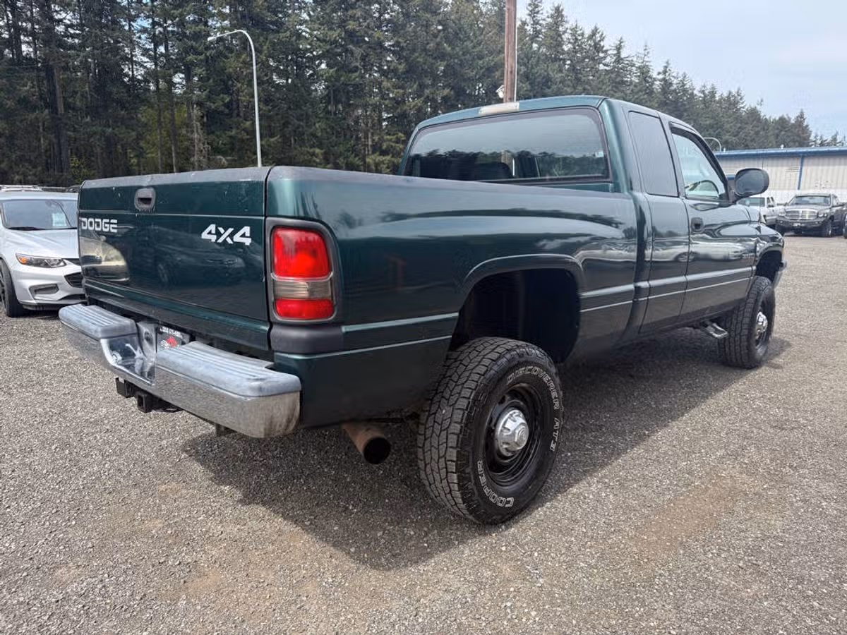 2001 Dodge Ram 2500 SLT Quad Cab Image 8