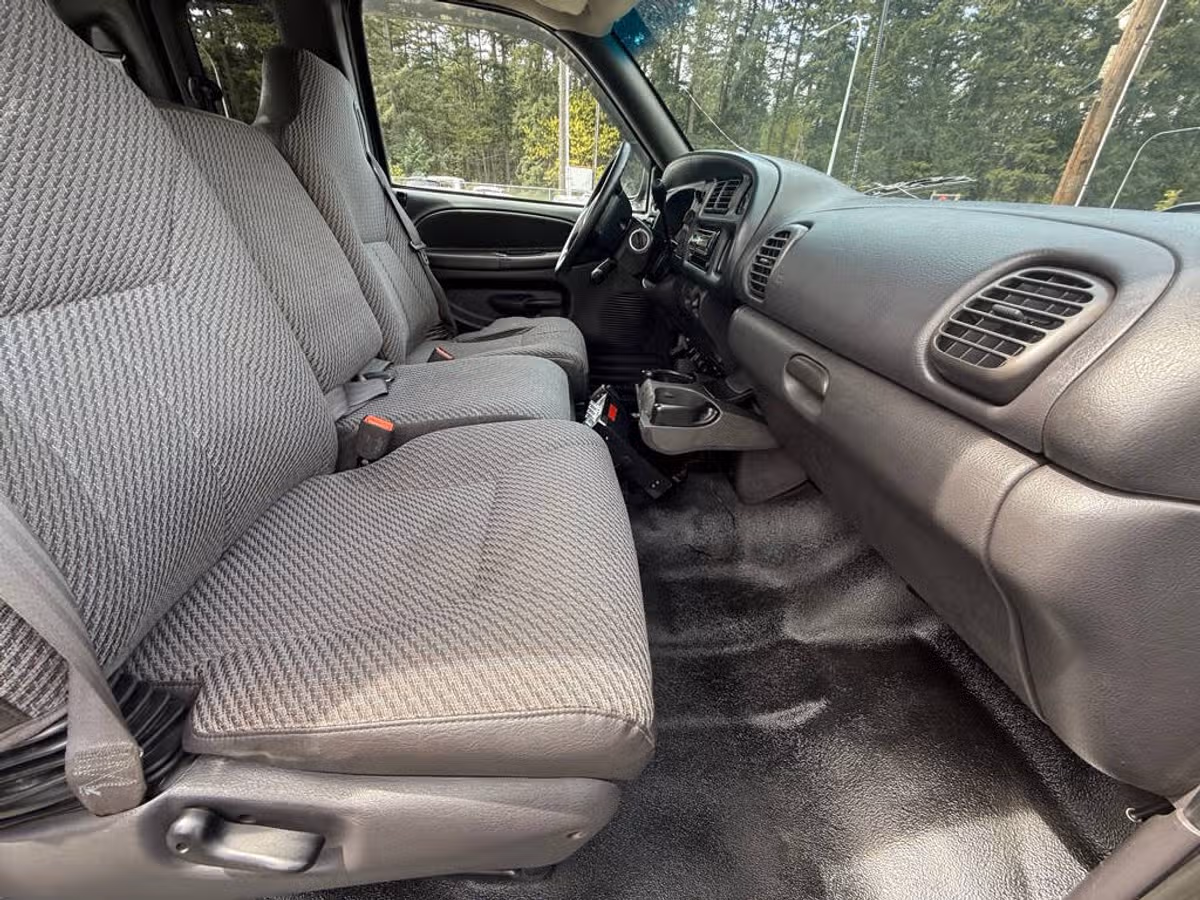 2001 Dodge Ram 2500 SLT Quad Cab Image 11