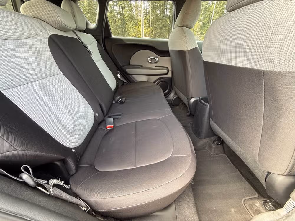 2015 Kia Soul Base Crossover Image 13