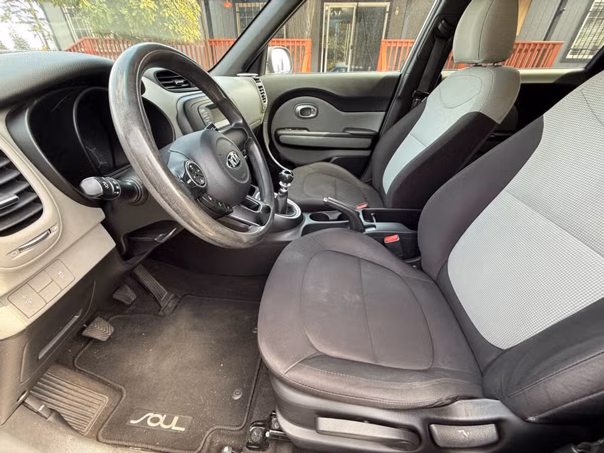 2015 Kia Soul Base Crossover Image 9