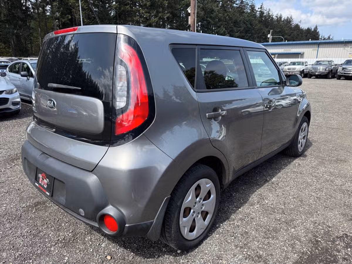 2015 Kia Soul Base Crossover Image 8