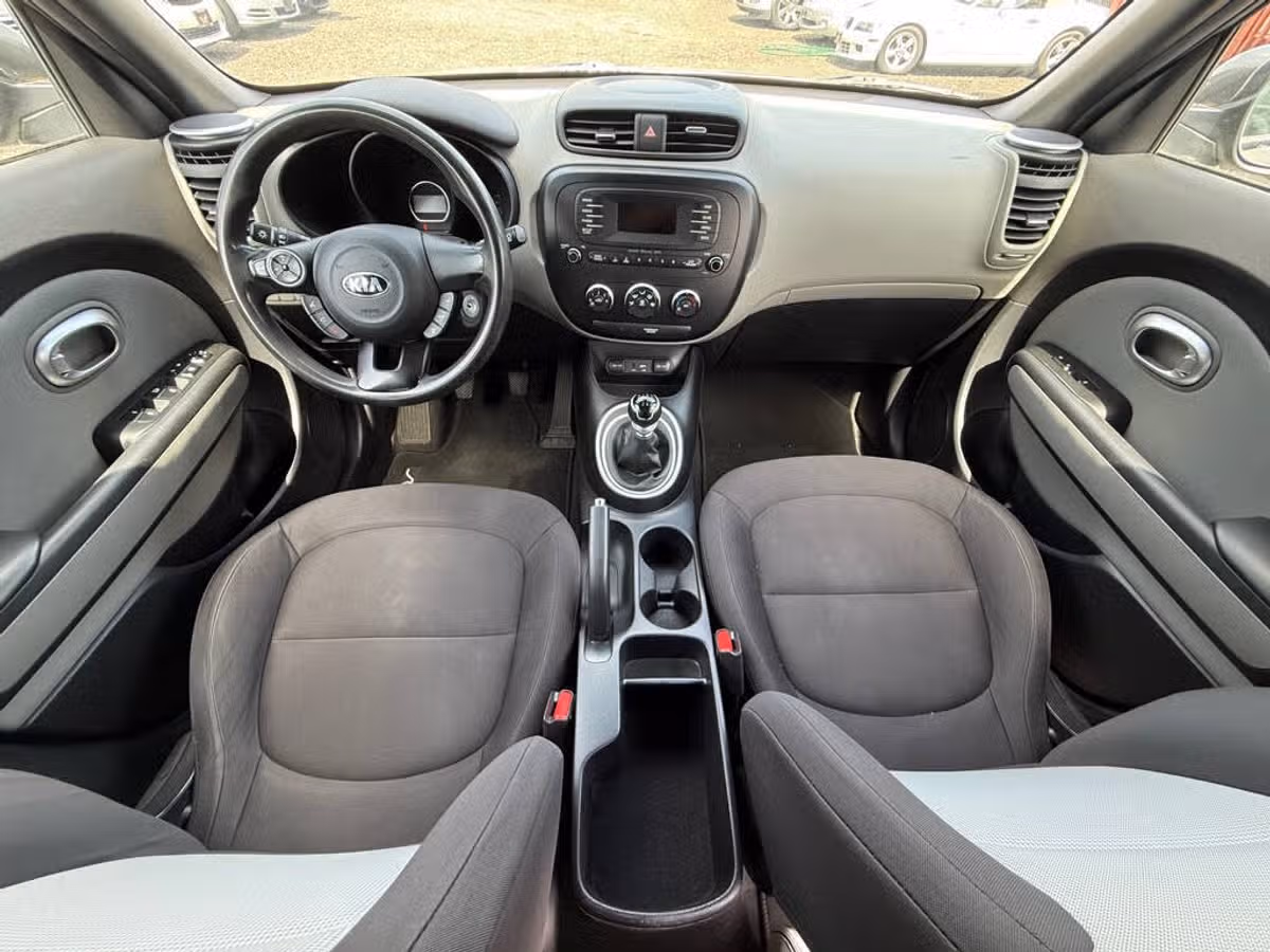 2015 Kia Soul Base Crossover Image 15