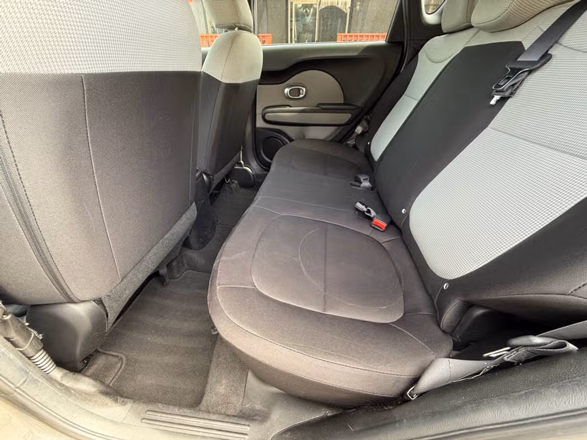 2015 Kia Soul Base Crossover Image 10