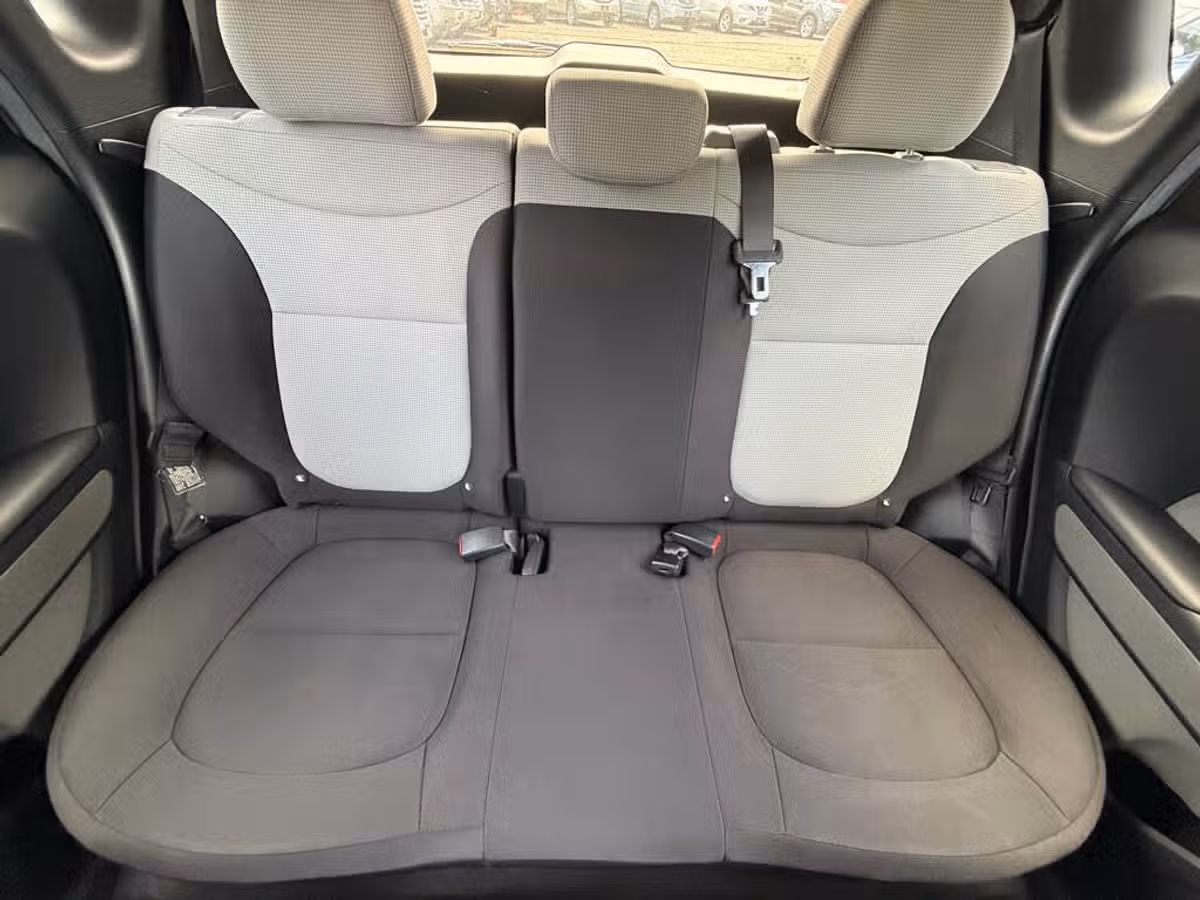 2015 Kia Soul Base Crossover Image 16