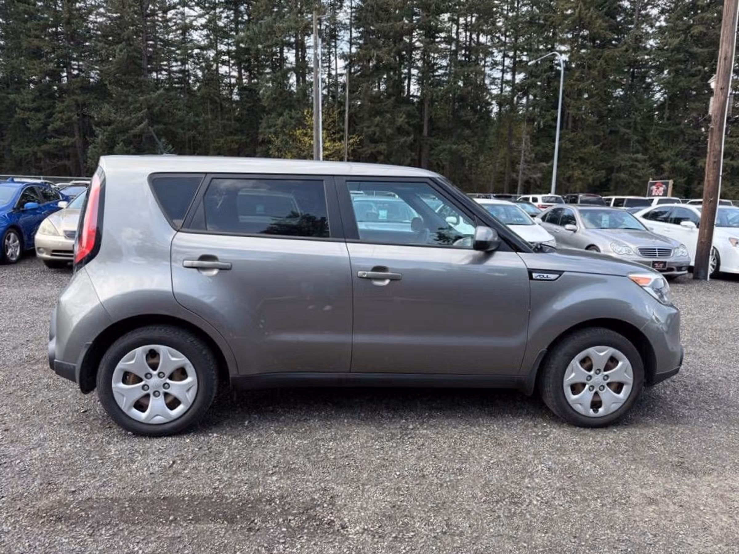 2015 Kia Soul Base Crossover Image 1