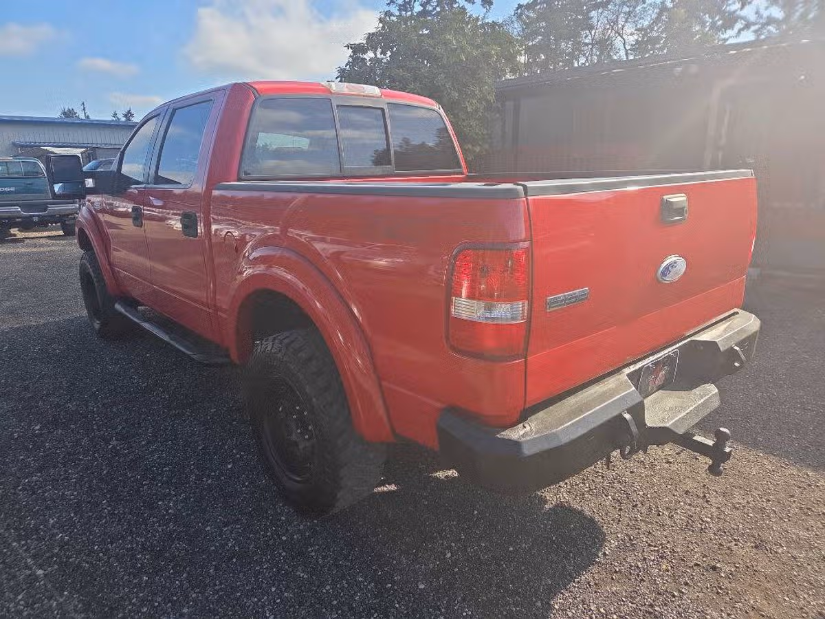 2006 Ford F-150 XLT SuperCrew Image 5