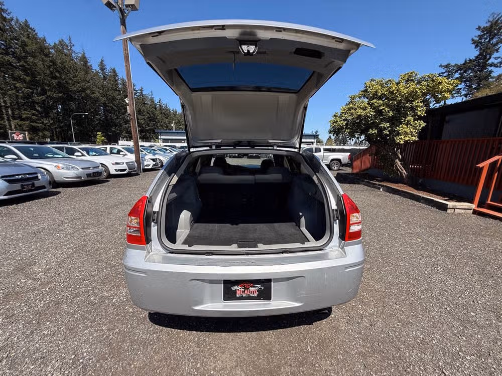 2007 Dodge Magnum SXT Image 12