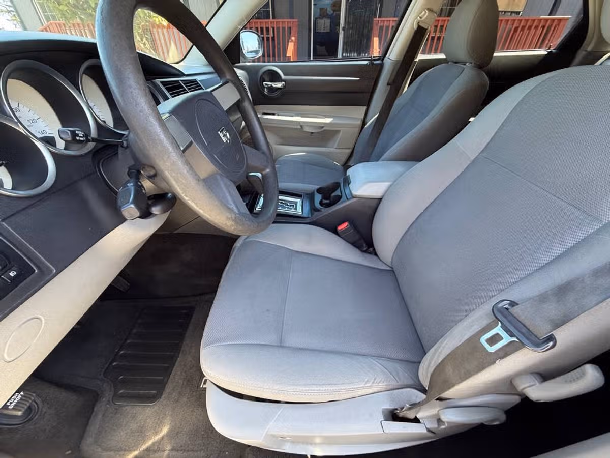 2007 Dodge Magnum SXT Image 9