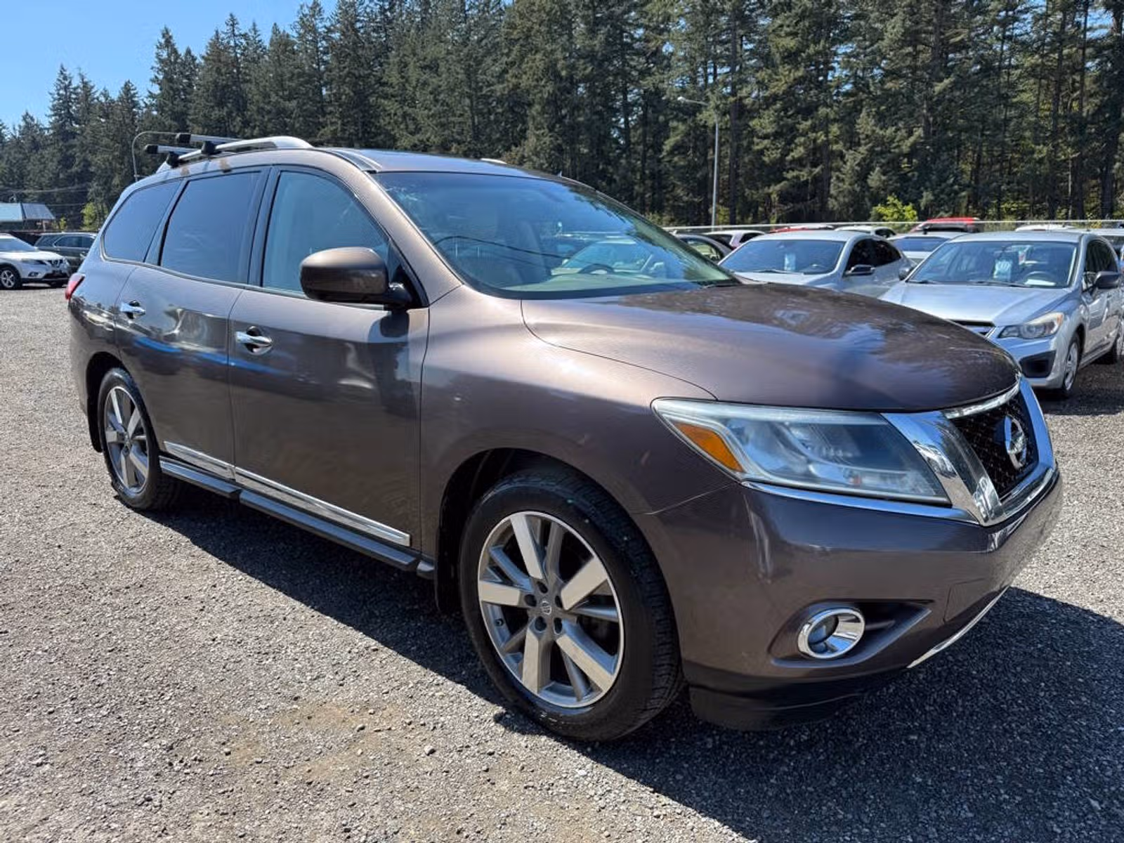 2015 Nissan Pathfinder S Upper Image 2