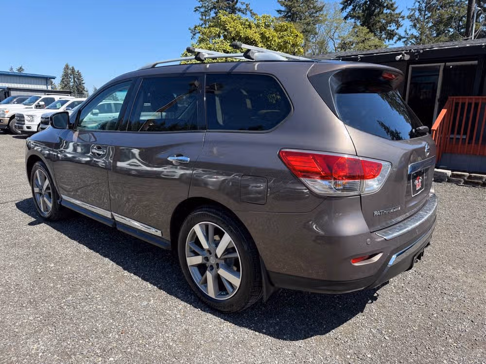 2015 Nissan Pathfinder S Image 6