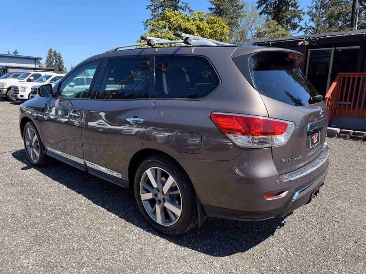 2015 Nissan Pathfinder S Image 6