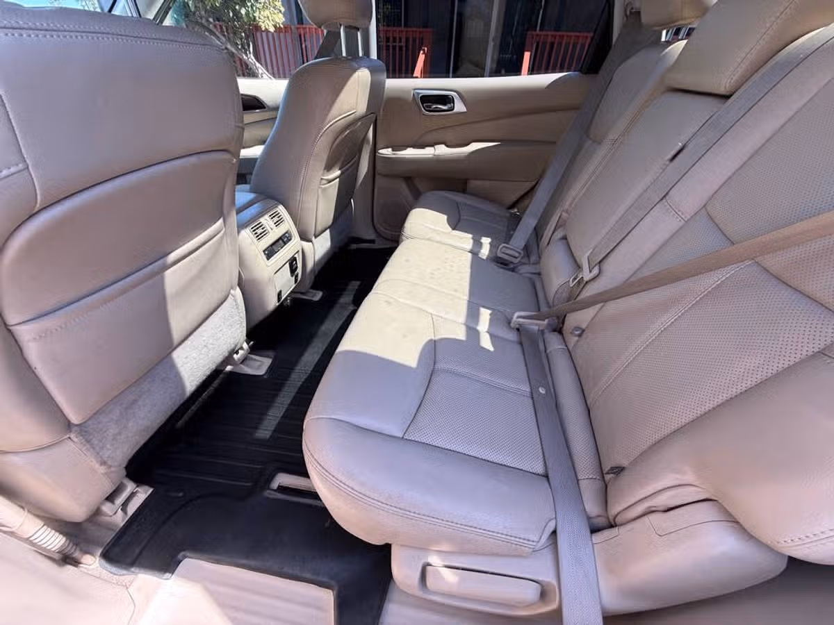 2015 Nissan Pathfinder S Image 10