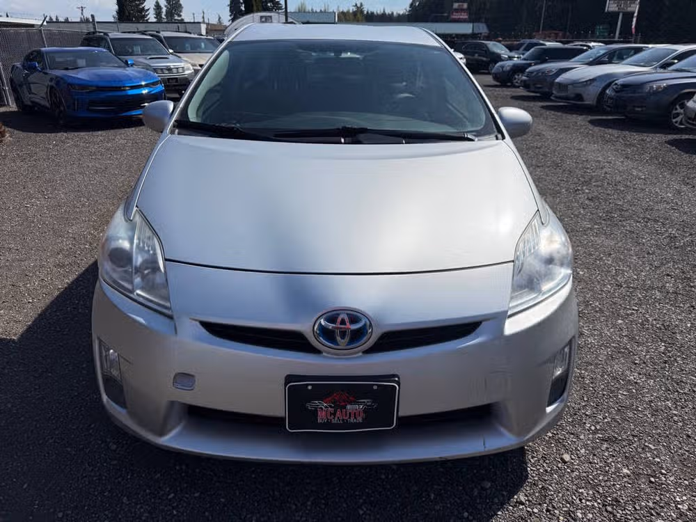 2010 Toyota Prius II Lower Image 1