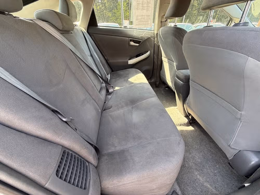 2010 Toyota Prius II Image 12