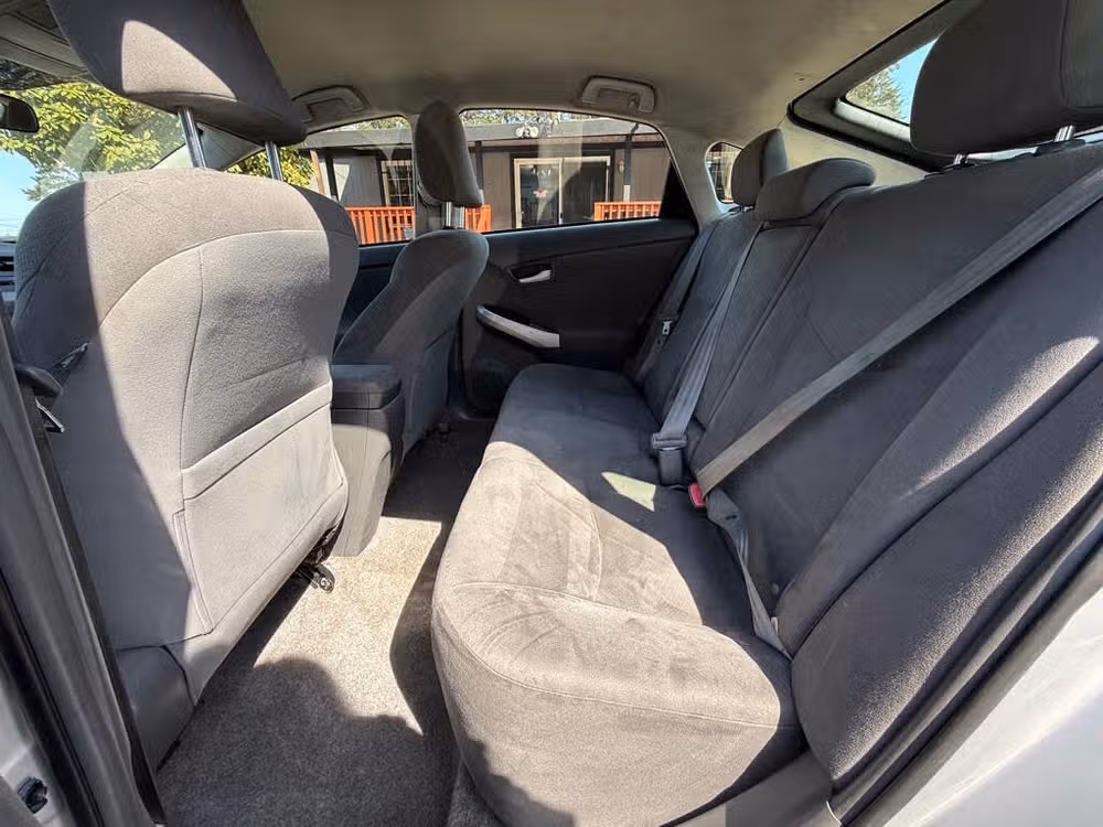 2010 Toyota Prius II Image 10