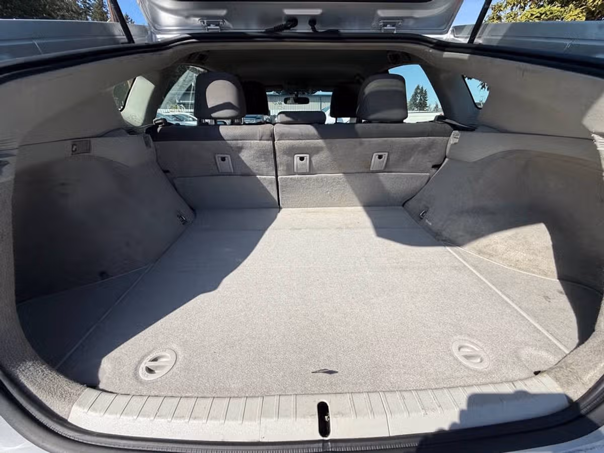 2010 Toyota Prius II Image 11