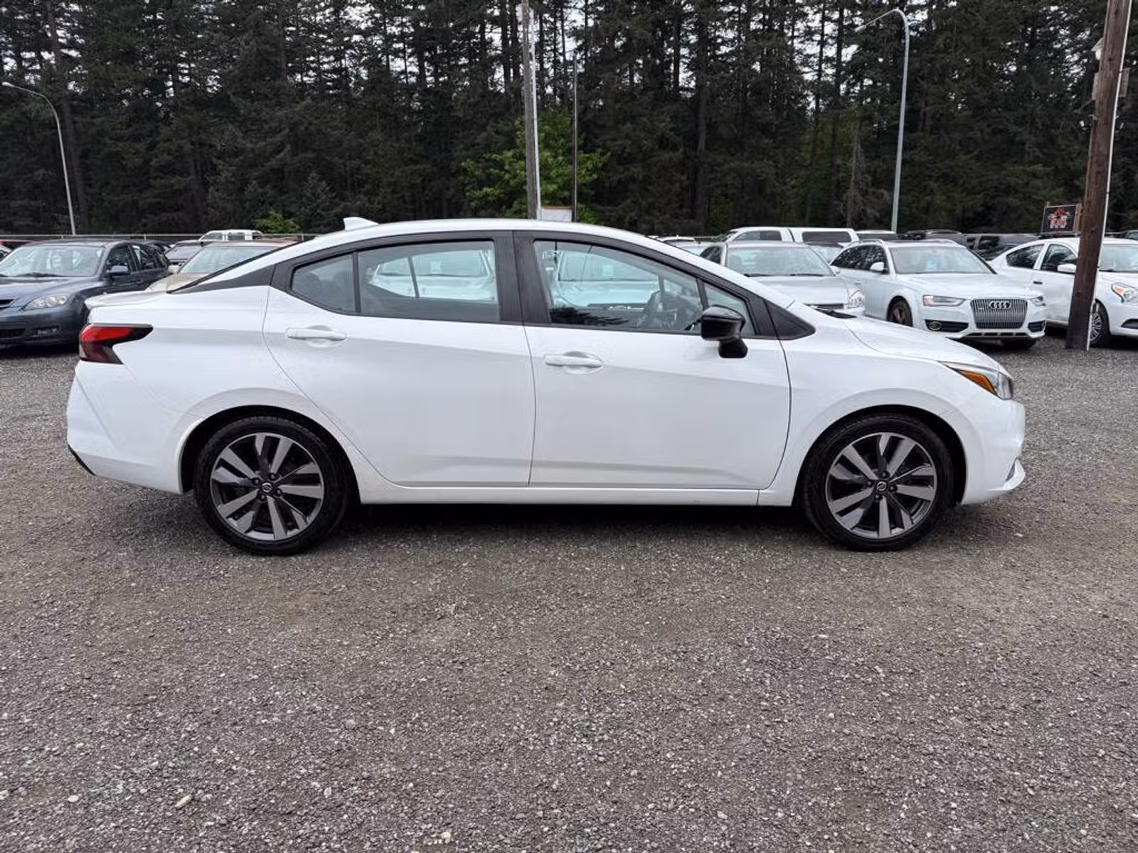 2020 Nissan Versa SR Upper Image 1