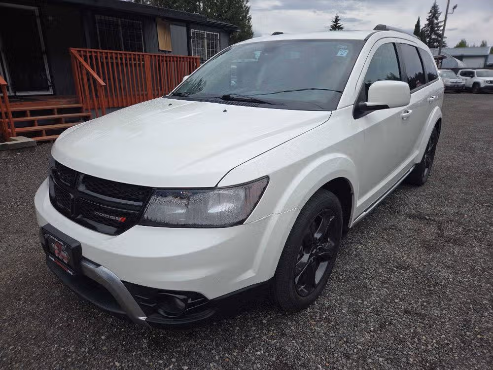 2020 Dodge Journey Crossroad Lower Image 2