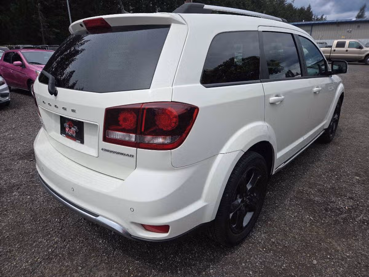 2020 Dodge Journey Crossroad Image 10