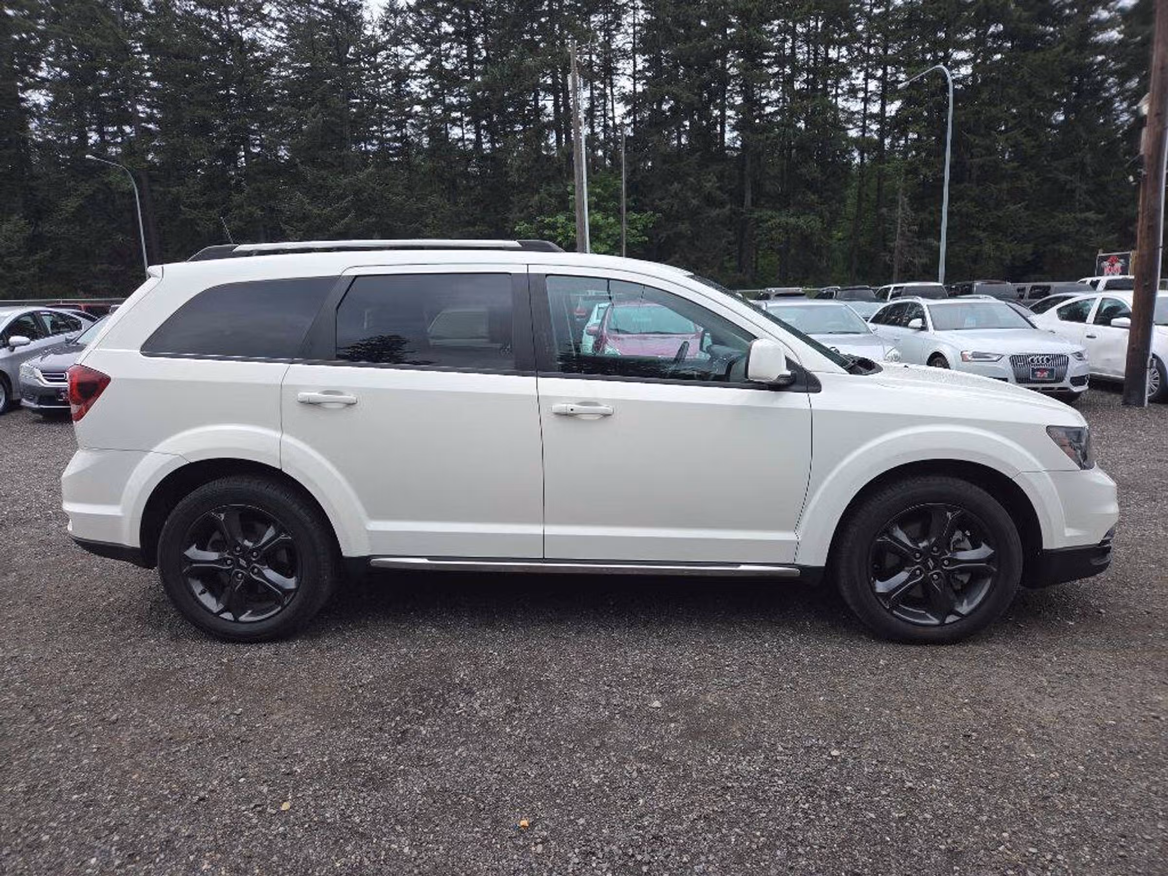 2020 Dodge Journey Crossroad Image 1