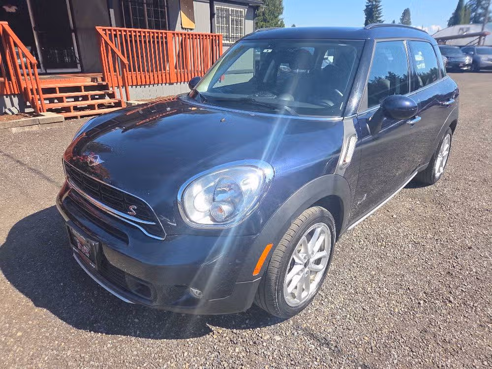 2015 MINI Countryman Cooper S ALL4 Crossover Lower Image 1