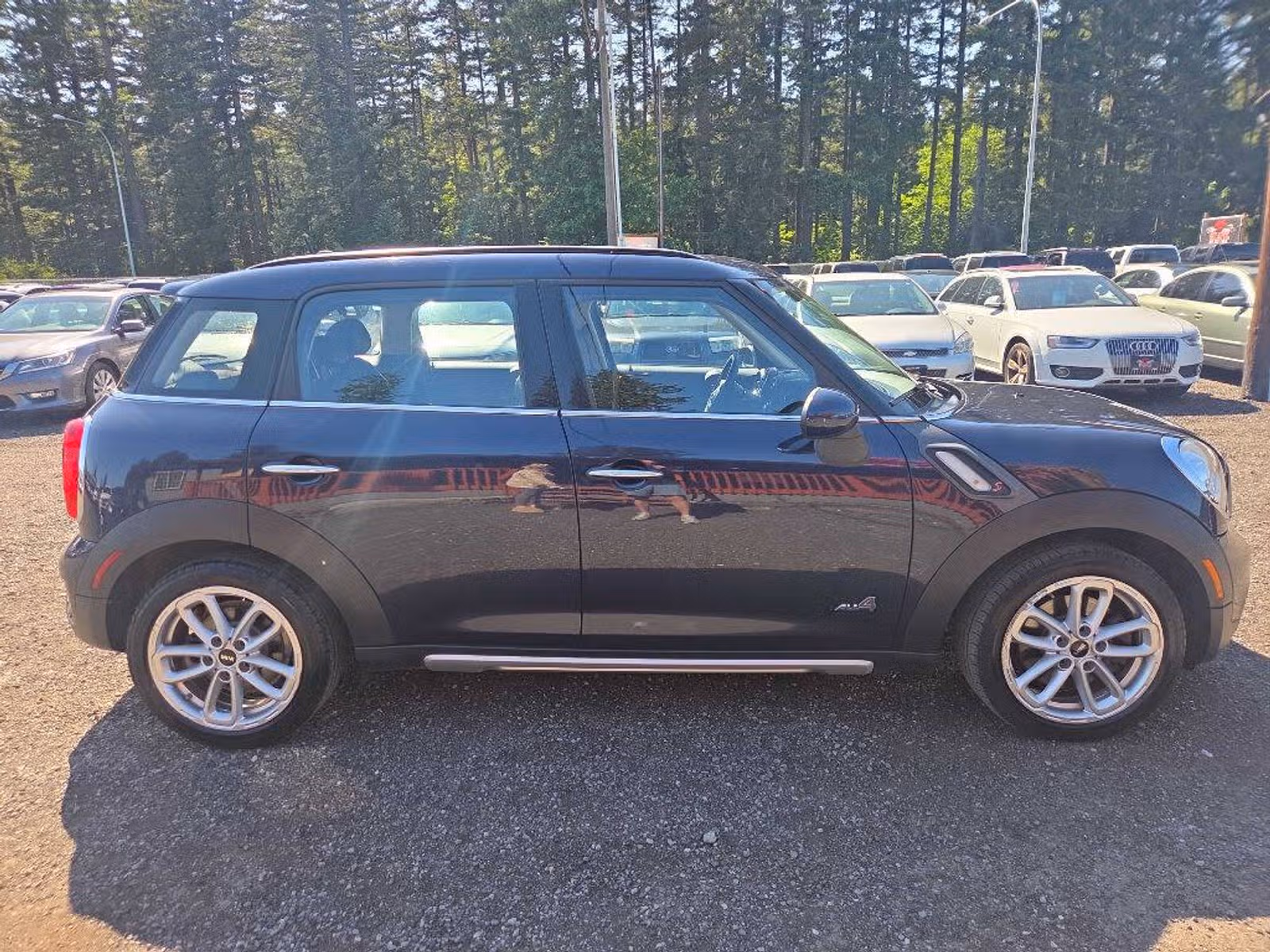 2015 MINI Countryman Cooper S ALL4 Crossover Upper Image 1