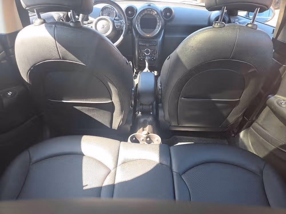 2015 MINI Countryman Cooper S ALL4 Crossover Image 13
