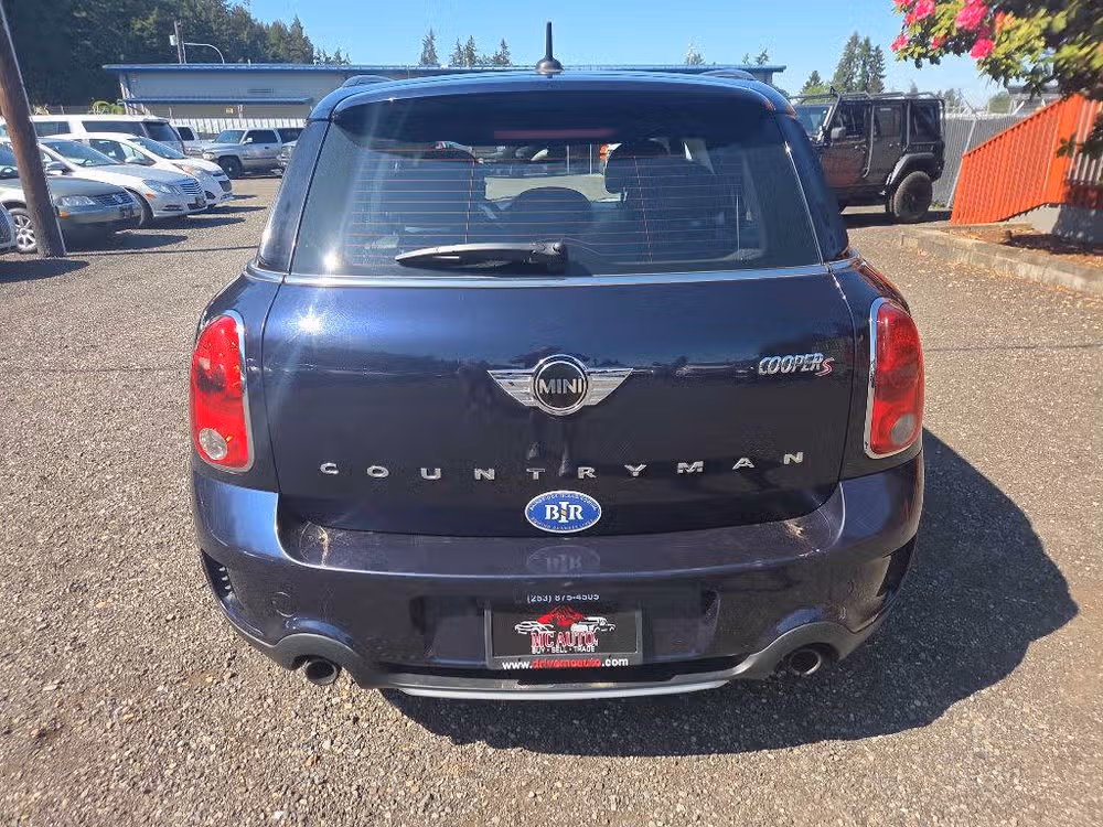 2015 MINI Countryman Cooper S ALL4 Crossover Image 6