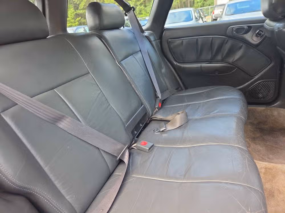1996 Subaru Legacy Outback Image 10